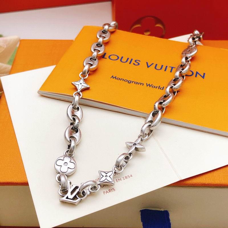 LV Necklace 12yxx198